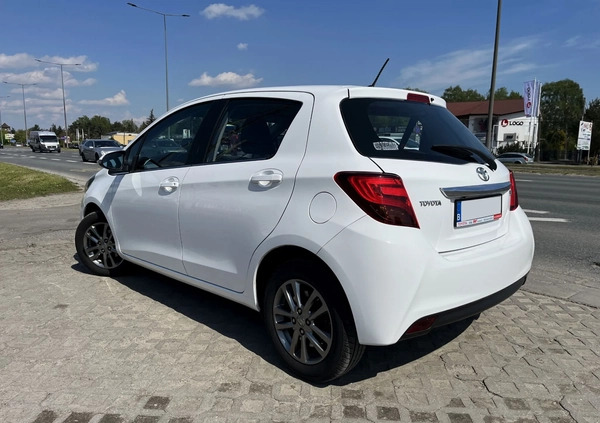 Toyota Yaris cena 43900 przebieg: 118000, rok produkcji 2015 z Reda małe 172